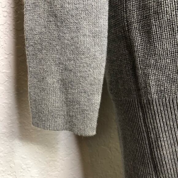 WHBM v neck gray cashmere blend sweater tunic size Medium - Picture 7 of 14